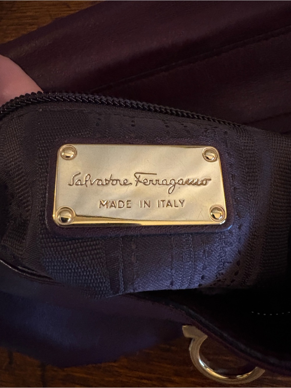 Salvatore Ferragamo Sofia Satchel Crossbody Large Plum Leather Gold- EXCELLENT - Picture 11 of 17